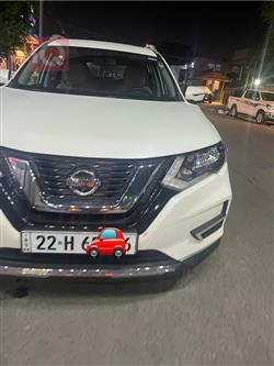 نیسان ئێکس ترەیل